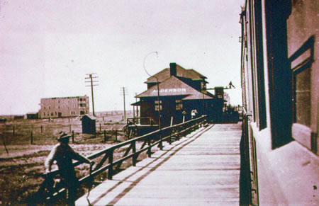 Photo of Alderson station around the 1920s.